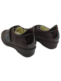 Clement Salus Tajo. Zapato confort con cuña suave y pala elástica